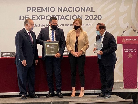 Asociación mexicana del aguacate APEAM gana premio nacional de exportación